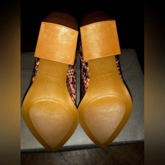 SNAKE SKIN MULTICOLOR BEAUTIFUL LADIES BOOTS SZ 6 - Picture 9 of 9